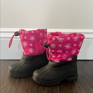 Toddler Girl size 6 Pink and Black Floral Winter Snow Boots
